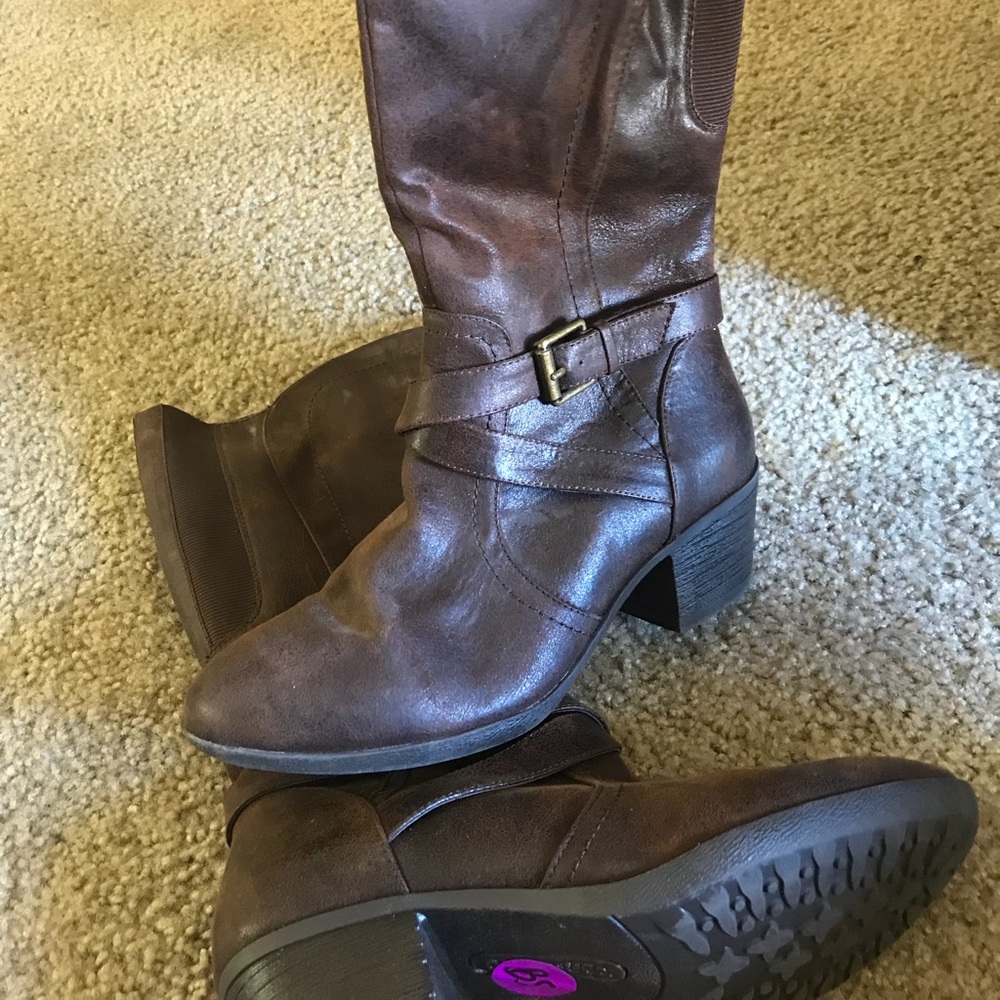 Leather boots